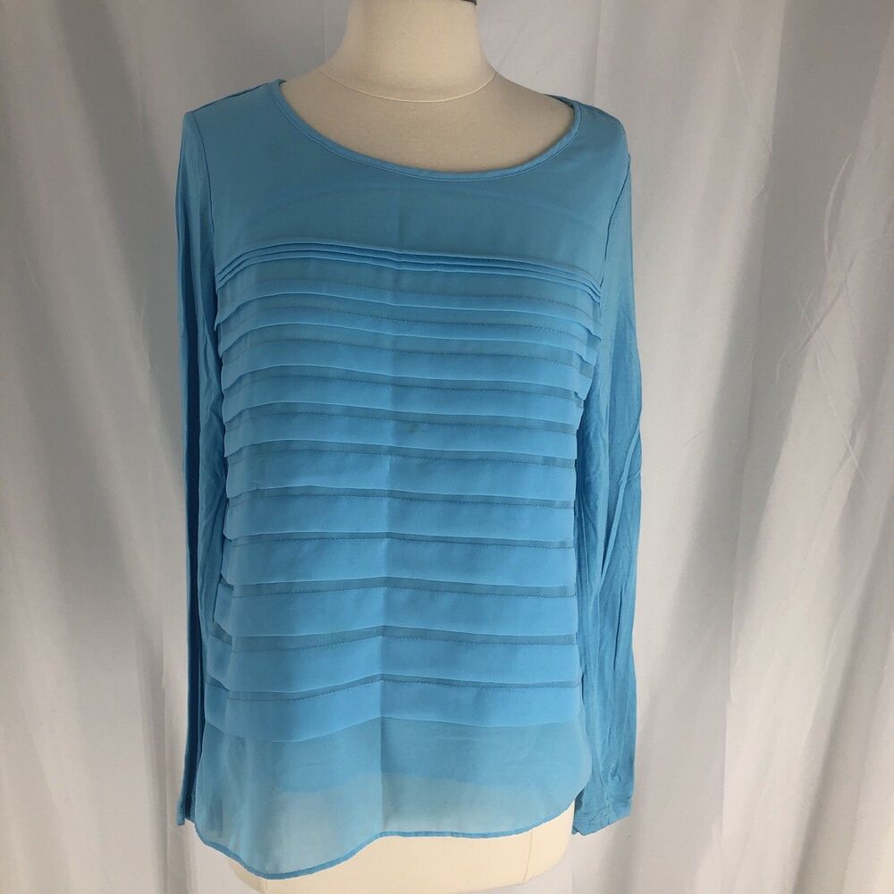 Womens Dana Buchman Light Blue Pleated Long Sleeves  Shirt Top Sz Medium